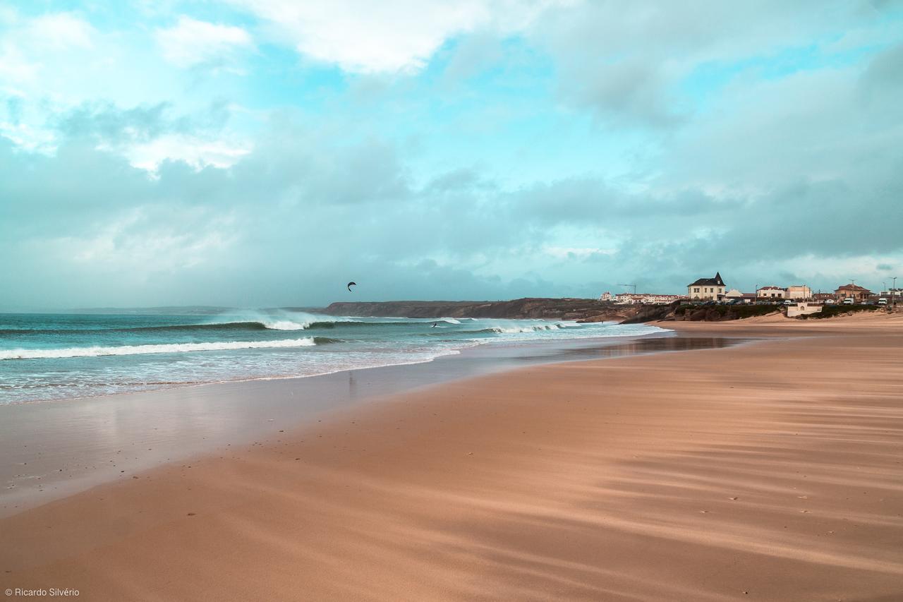 Westside Beach House Peniche Eksteriør billede